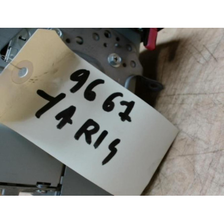 Autoradio d'origine TOYOTA YARIS 2 PHASE 1 d’occasion