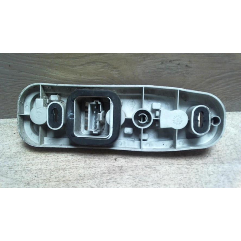 Platine feu arriere gauche RENAULT TWINGO 1 PHASE 3 d’occasion