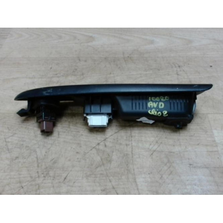 Interrupteur de leve vitre avant droit RENAULT CLIO 2 PHASE 2 d’occasion