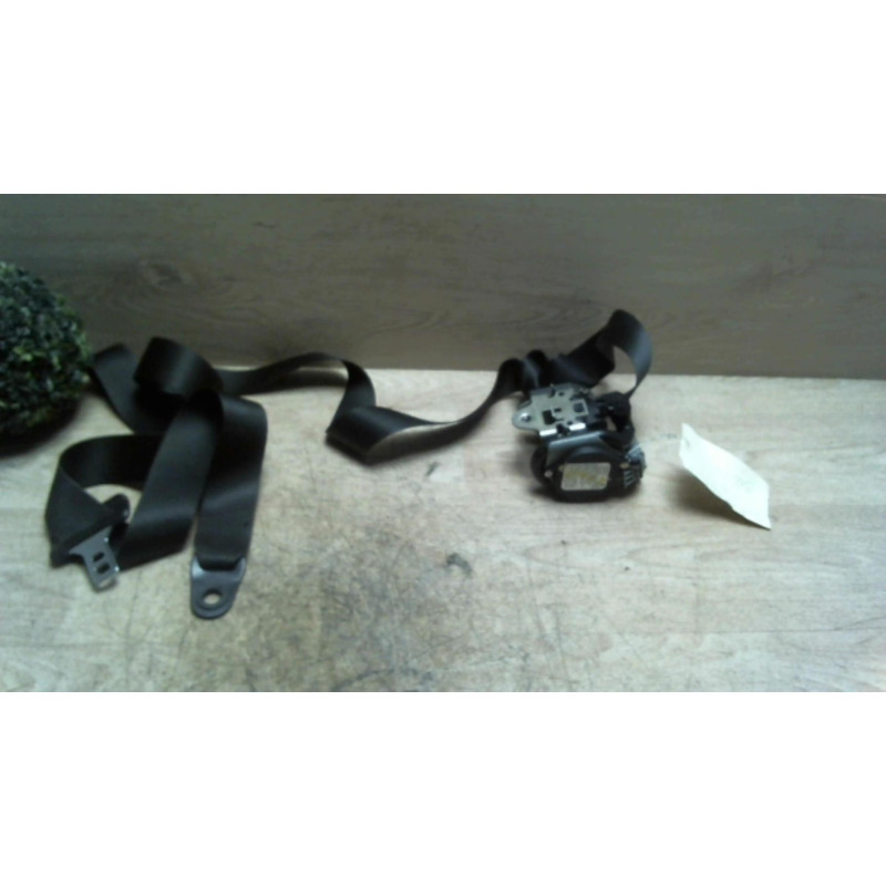 Ceinture avant gauche FORD MONDEO 3 PHASE 1 BREAK d’occasion