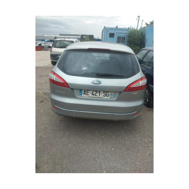 Serrure avant droit FORD MONDEO 3 PHASE 1 BREAK d’occasion