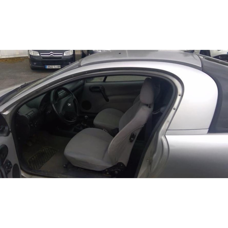 Tambour arriere droit OPEL TIGRA 1 COUPE d’occasion