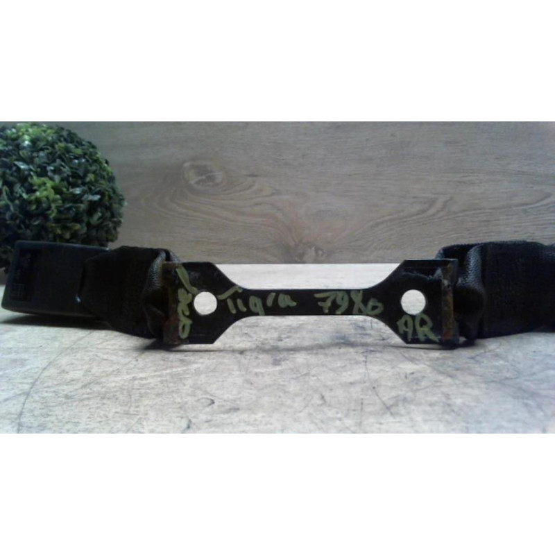 Ceinture arriere centrale OPEL TIGRA 1 COUPE d’occasion