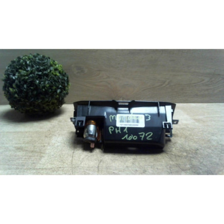 Cendrier FORD MONDEO 3 PHASE 1 BREAK d’occasion