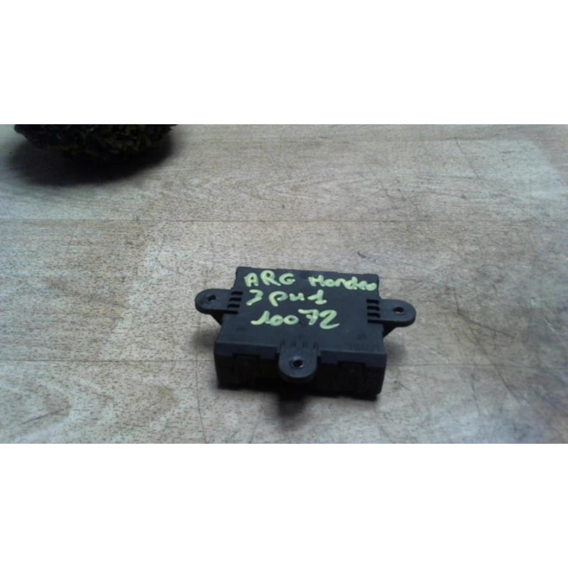 Fermeture centralisee arriere gauche FORD MONDEO 3 PHASE 1 BREAK d’occasion