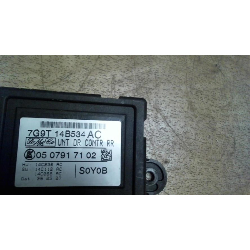 Fermeture centralisee arriere gauche FORD MONDEO 3 PHASE 1 BREAK d’occasion