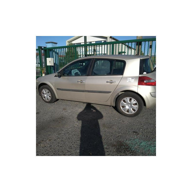 Boitier eau RENAULT MEGANE 2 PHASE 2 d’occasion