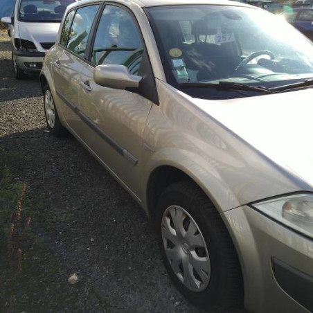 Boitier eau RENAULT MEGANE 2 PHASE 2 d’occasion