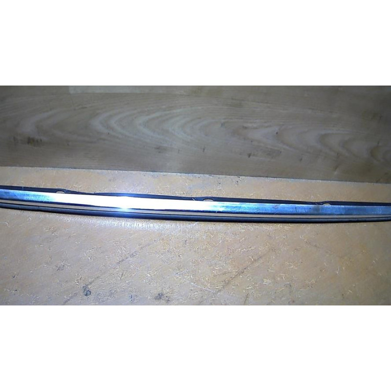 Baguette de porte avant gauche AUDI A4 2 PHASE 1 d’occasion