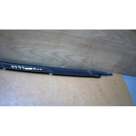 Baguette de porte avant gauche AUDI A4 2 PHASE 1 d’occasion