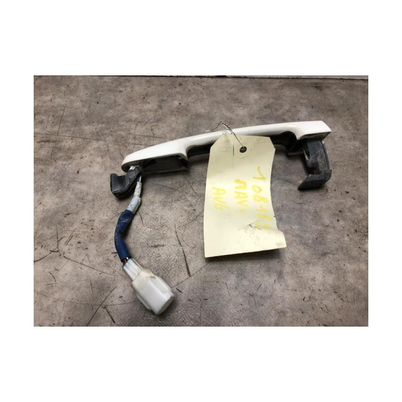 Poignee porte avant gauche TOYOTA RAV4 3 PHASE 2 d’occasion