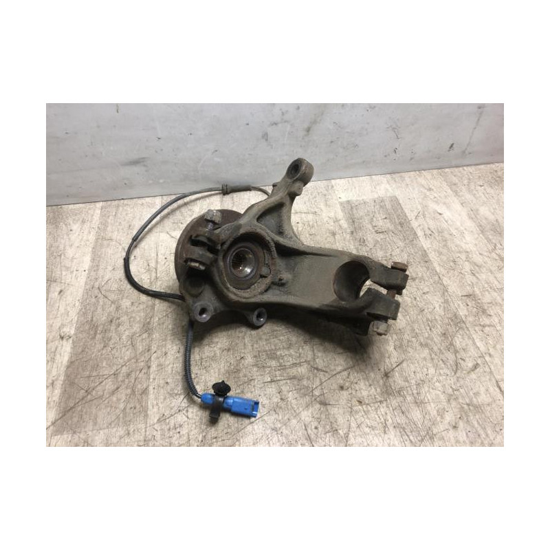 Fusee avant gauche PEUGEOT 208 1 PHASE 2 d’occasion