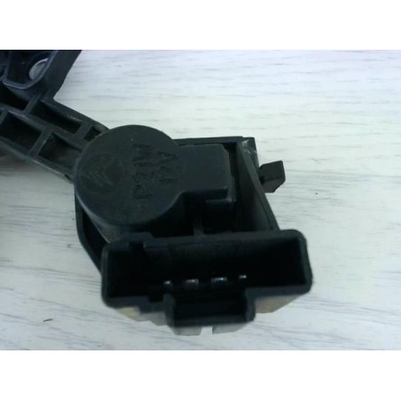 Platine feu arriere gauche CITROEN C5 2 BREAK d’occasion
