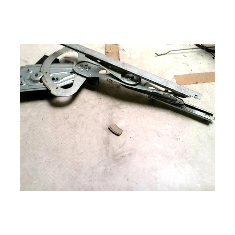 Moteur leve vitre arriere droit RENAULT SCENIC 3 PHASE 1 d’occasion