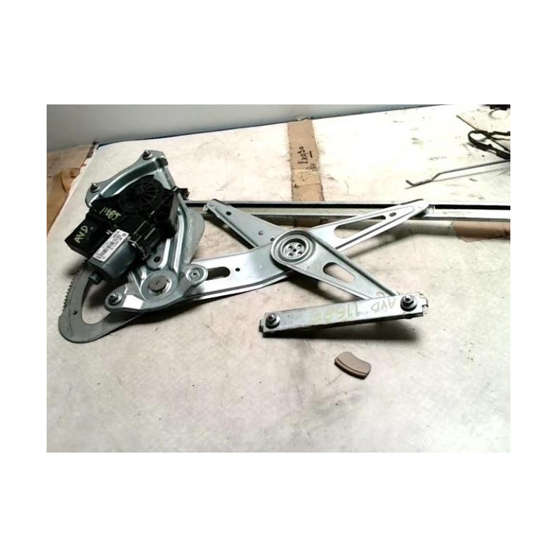Moteur leve vitre avant droit RENAULT SCENIC 3 PHASE 1 d’occasion
