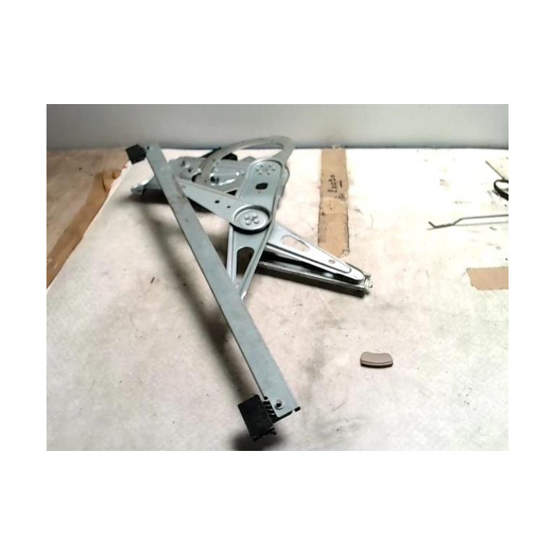 Moteur leve vitre avant droit RENAULT SCENIC 3 PHASE 1 d’occasion