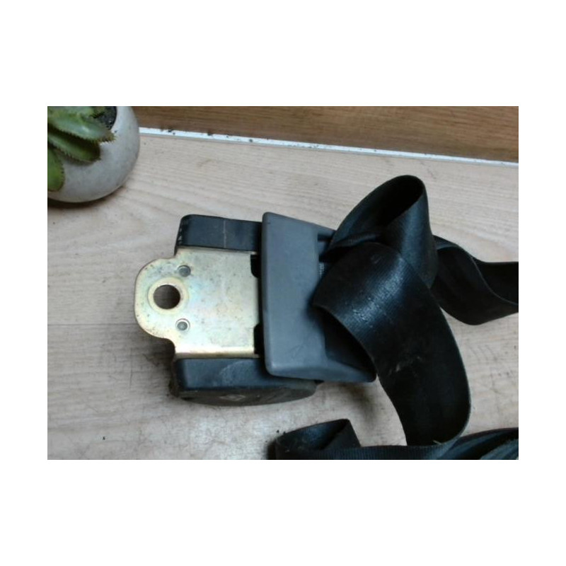 Ceinture avant droit PEUGEOT 205 PHASE 2 d’occasion