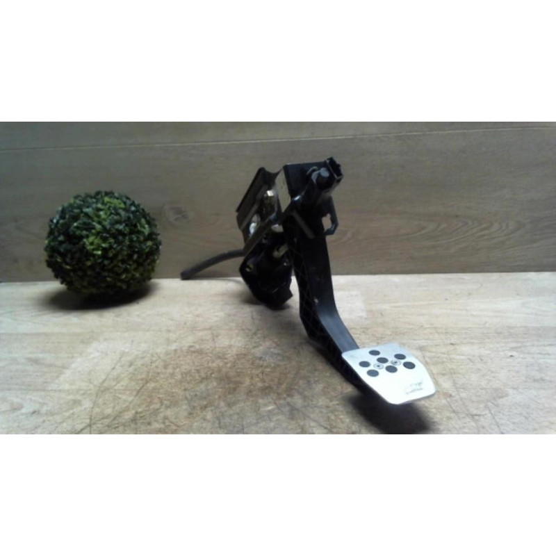 Pedalier d'embrayage AUDI TT 1 COUPE d’occasion