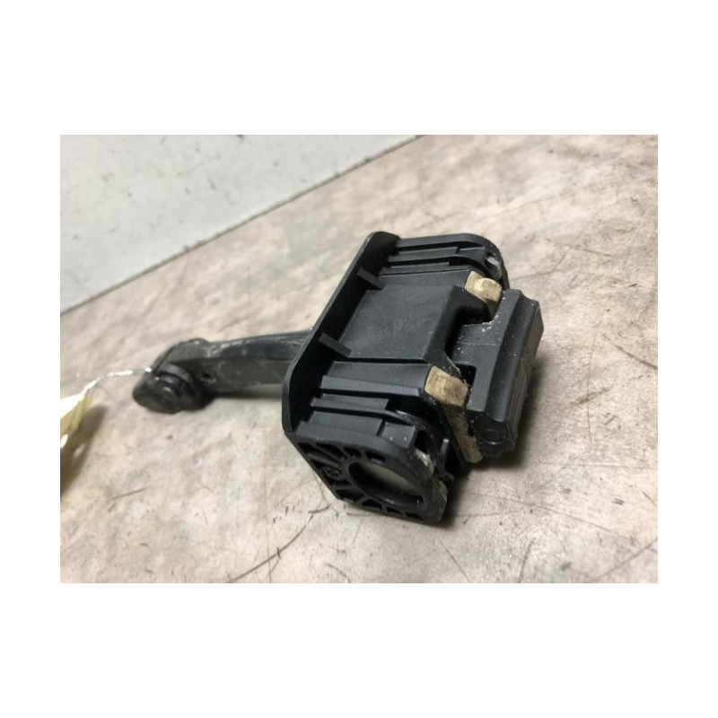 Tirant de porte avant gauche BMW SERIE 1 E87 PHASE 2 d’occasion