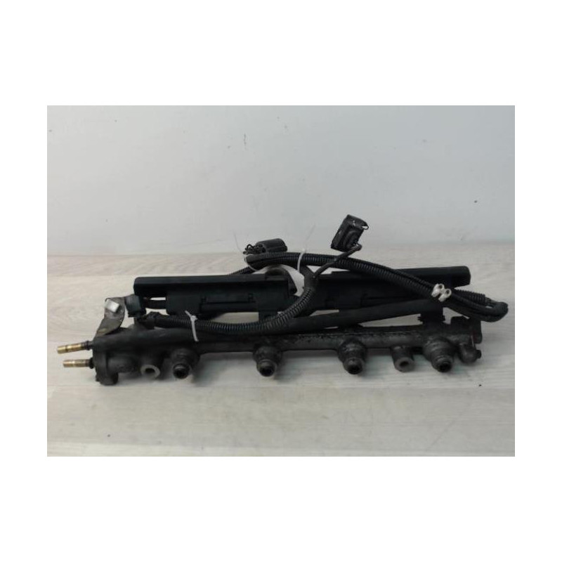 Rampe injection FORD FIESTA 4 PHASE 1 d’occasion