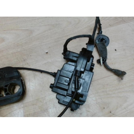 Serrure avant droit RENAULT GRAND SCENIC 3 PHASE 1 d’occasion