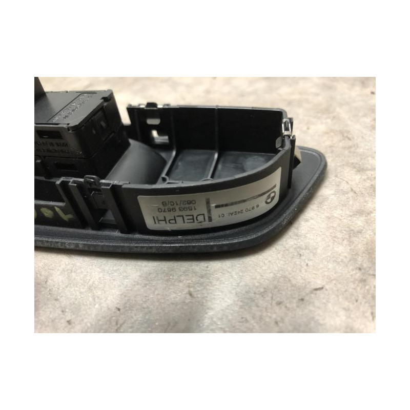 Interrupteur de leve vitre avant droit BMW SERIE 1 E87 PHASE 2 d’occasion