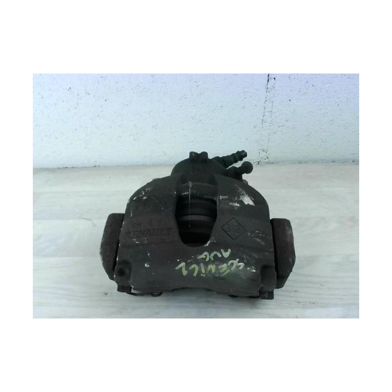 Etrier avant gauche (freinage) RENAULT  d’occasion