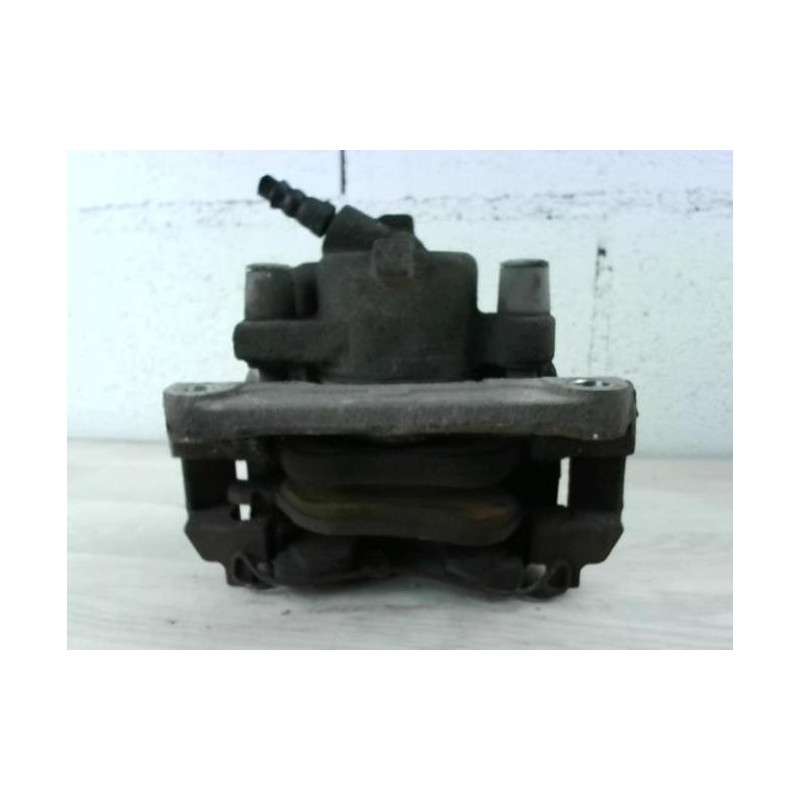 Etrier avant gauche (freinage) RENAULT  d’occasion