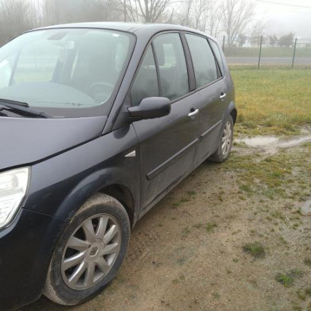 Support moteur gauche RENAULT SCENIC 2 PHASE 2 d’occasion