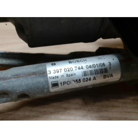 Moteur essuie glace avant droit SEAT LEON 2 PHASE 1 d’occasion