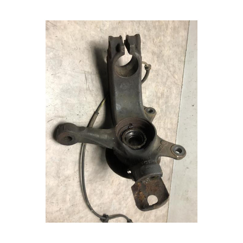 Fusee avant gauche PEUGEOT 108 d’occasion