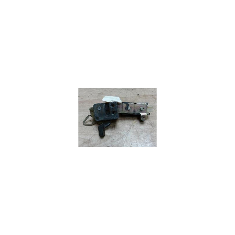 Serrure avant droit RENAULT FUEGO COUPE d’occasion