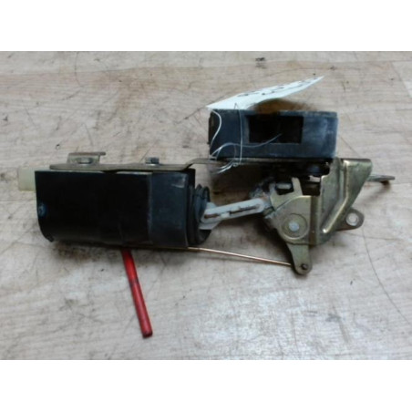 Serrure avant droit RENAULT FUEGO COUPE d’occasion