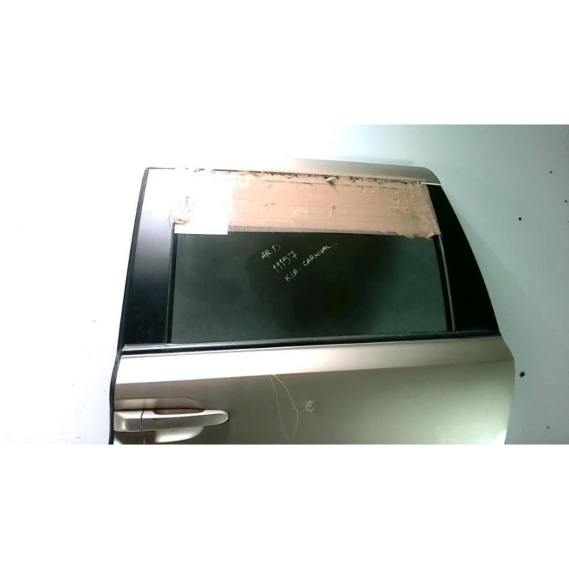 Porte arriere droit KIA CARNIVAL 2 d’occasion