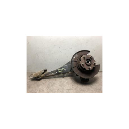 Fusee arriere gauche TOYOTA RAV4 3 PHASE 2 d’occasion