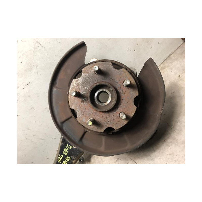 Fusee arriere gauche TOYOTA RAV4 3 PHASE 2 d’occasion