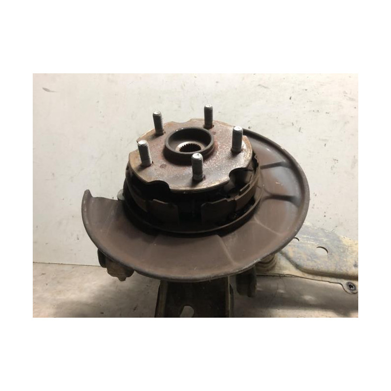 Fusee arriere droit TOYOTA RAV4 3 PHASE 2 d’occasion