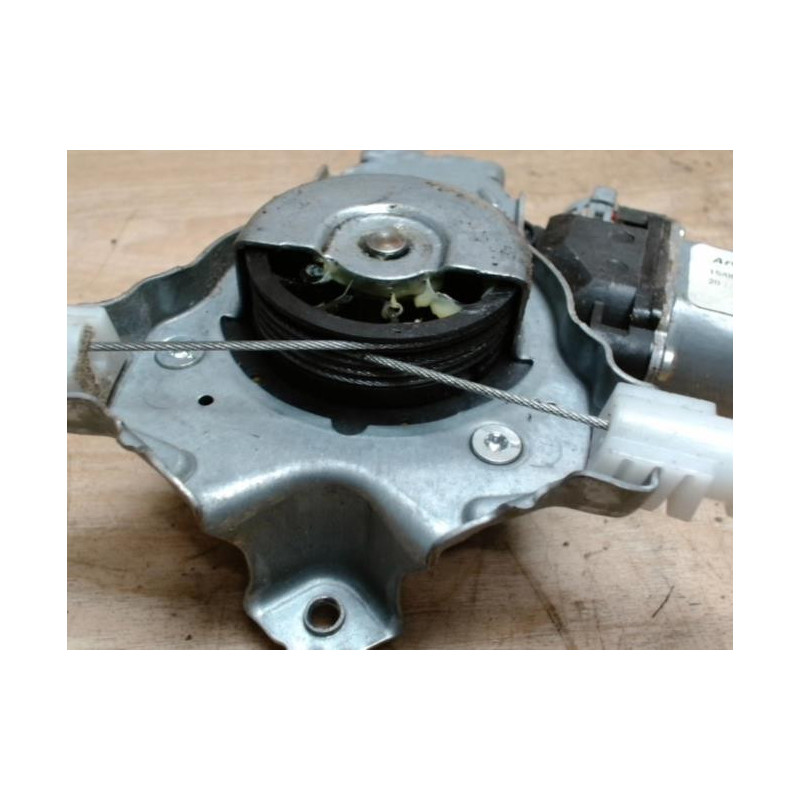 Moteur leve vitre arriere gauche NISSAN QASHQAI 1 PHASE 1 d’occasion