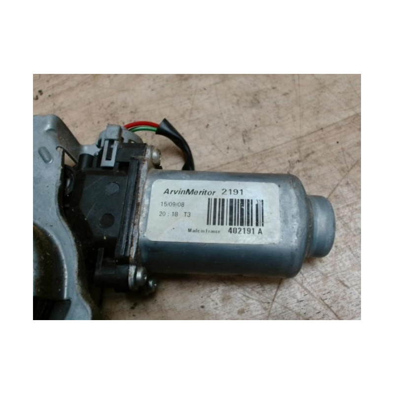 Moteur leve vitre arriere gauche NISSAN QASHQAI 1 PHASE 1 d’occasion