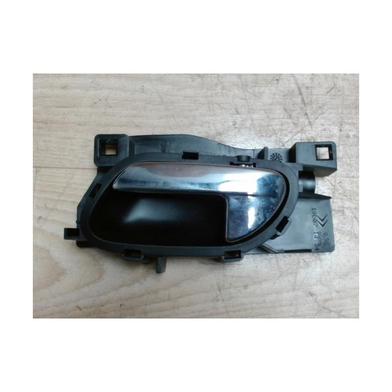 Poignee interieur avant gauche CITROEN C4 1 PHASE 1 d’occasion