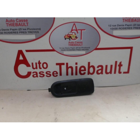 Interrupteur de leve vitre avant droit RENAULT  d’occasion