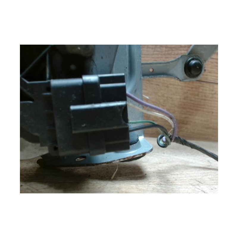 Moteur essuie glace avant RENAULT SCENIC 2 PHASE 2 d’occasion