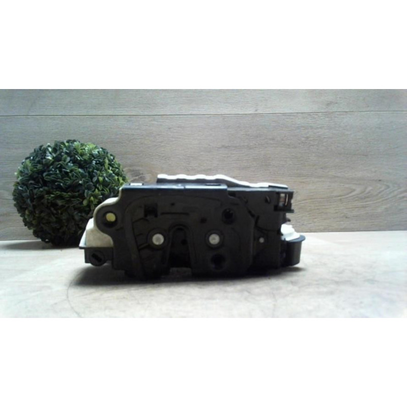 Serrure avant droit SEAT LEON 3 PHASE 1 d’occasion