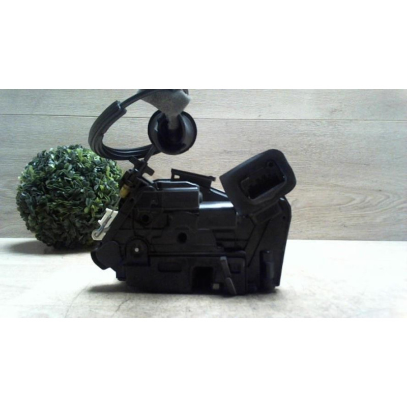 Serrure avant droit SEAT LEON 3 PHASE 1 d’occasion