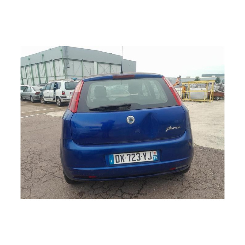Poignee porte arriere gauche FIAT GRANDE PUNTO d’occasion