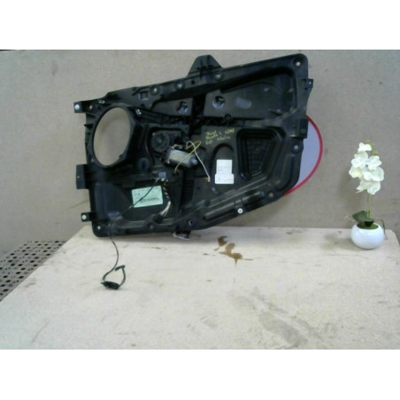 Leve vitre electrique avant droit FORD FIESTA 1.4 TDCI d’occasion