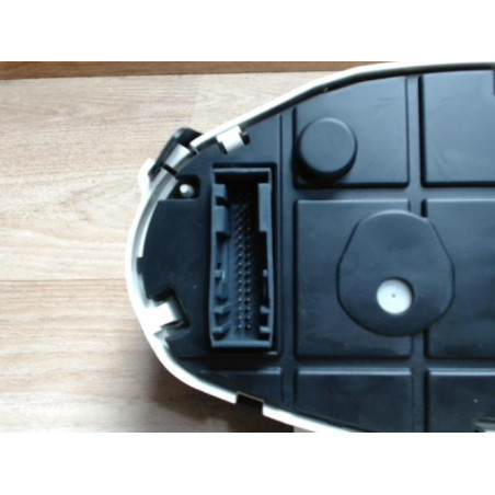 Compteur FORD FIESTA 6 PHASE 1 d’occasion