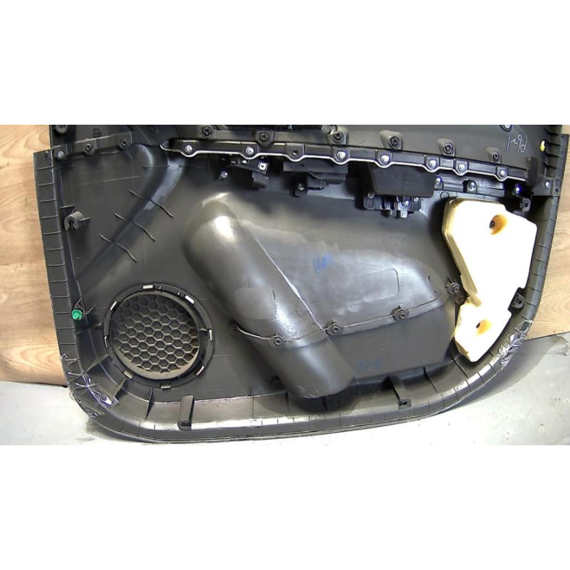 Panneau de porte avant gauche CHEVROLET CRUZE PHASE 1 d’occasion