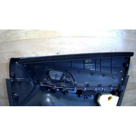 Panneau de porte avant gauche CHEVROLET CRUZE PHASE 1 d’occasion