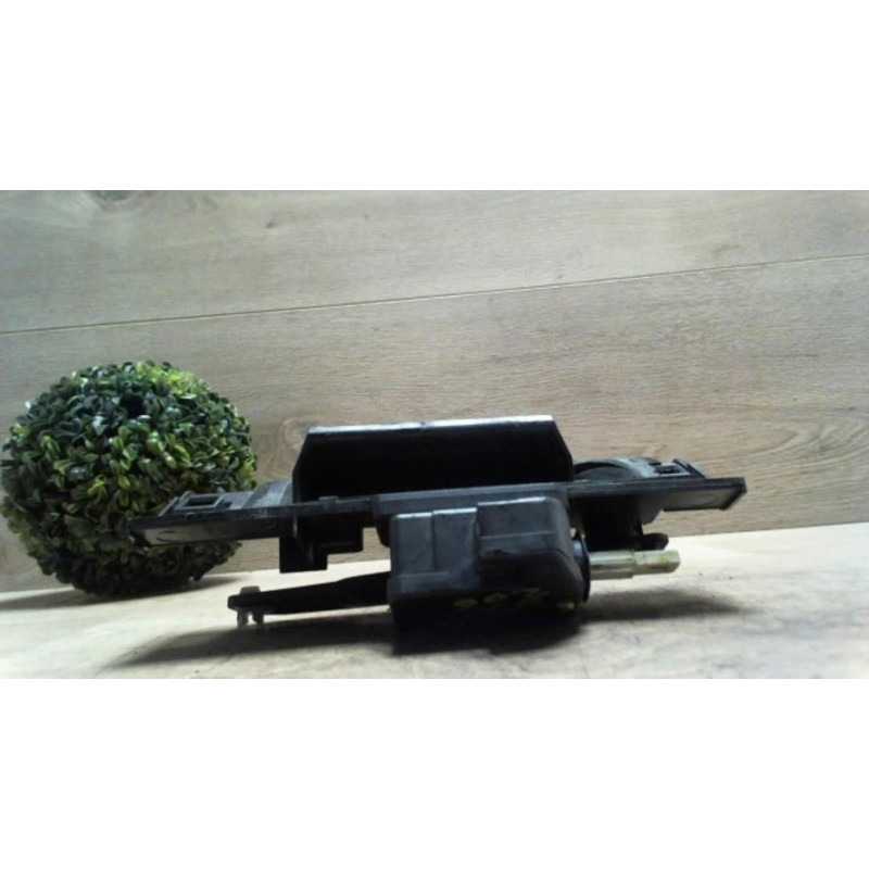 Actionneur serrure hayon PEUGEOT 206 PHASE 1 d’occasion